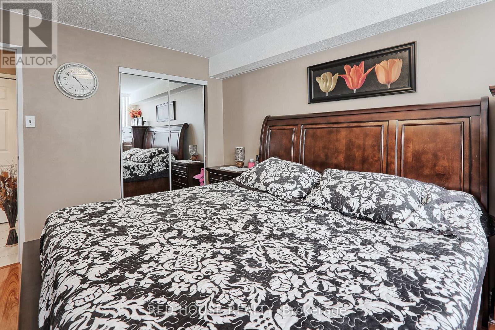 705 - 3590 Kaneff Crescent, Mississauga, Ontario  L5A 3X3 - Photo 20 - W12389254