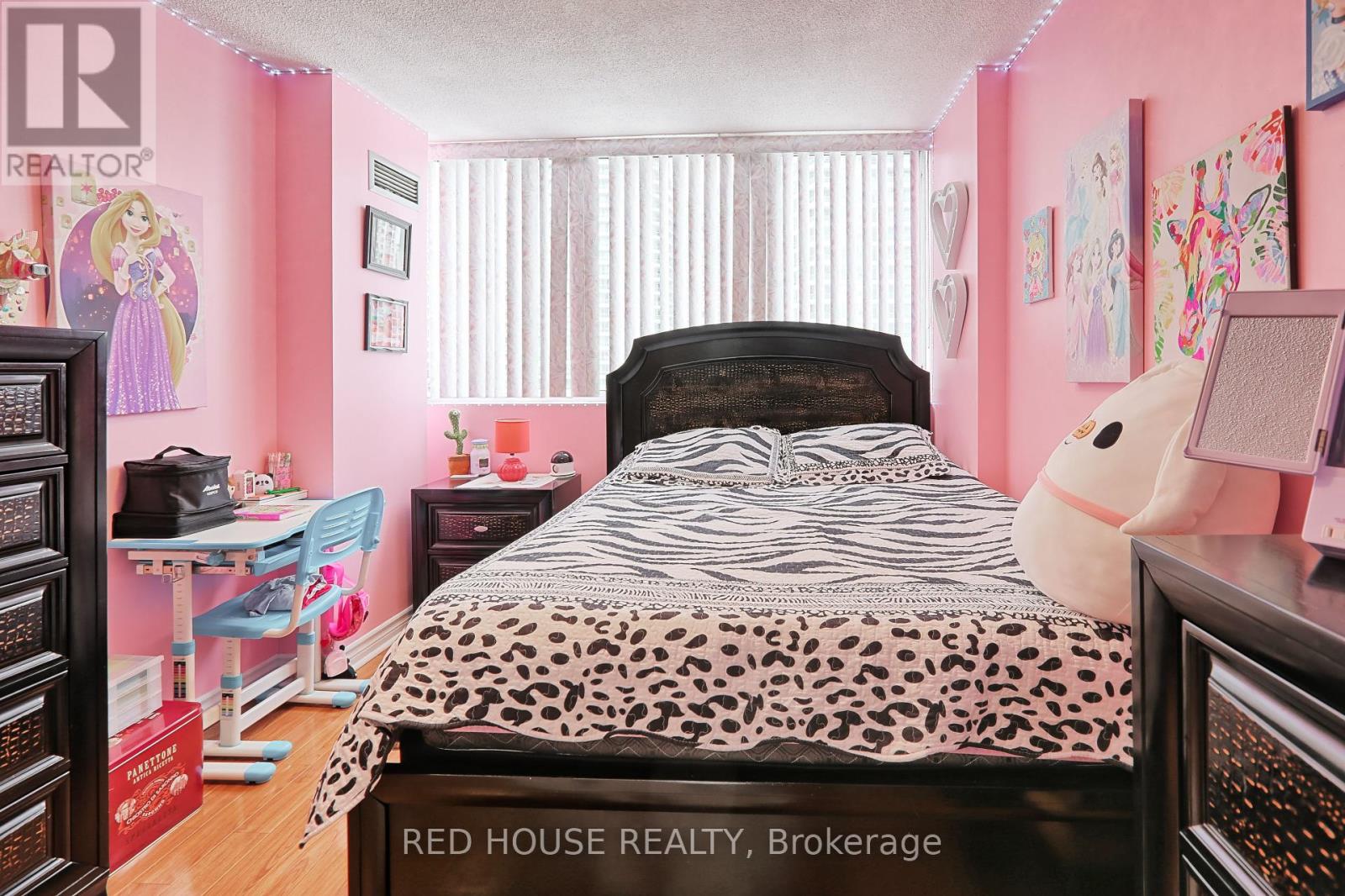 705 - 3590 Kaneff Crescent, Mississauga, Ontario  L5A 3X3 - Photo 22 - W12389254