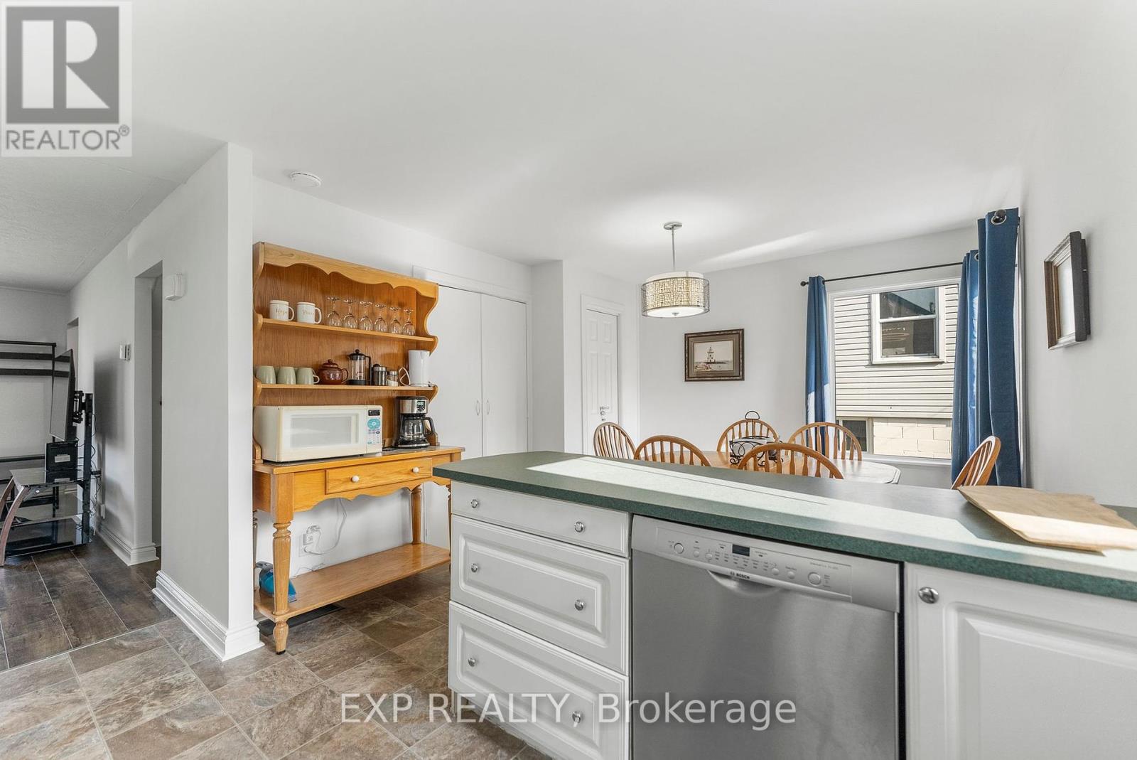 420 Dominion Street, Renfrew, Ontario  K7V 1H6 - Photo 11 - X12389418