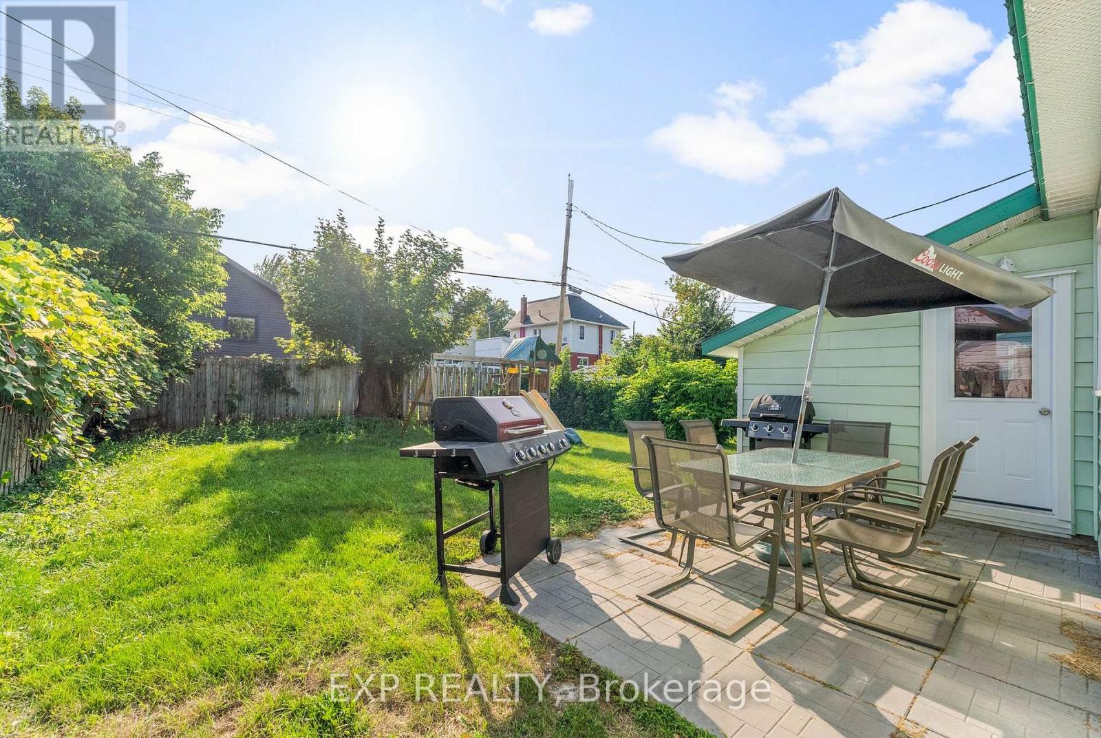 420 Dominion Street, Renfrew, Ontario  K7V 1H6 - Photo 21 - X12389418