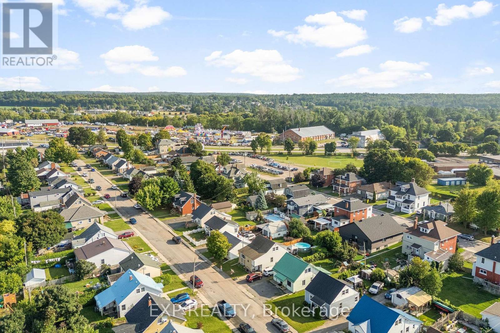420 Dominion Street, Renfrew, Ontario  K7V 1H6 - Photo 23 - X12389418