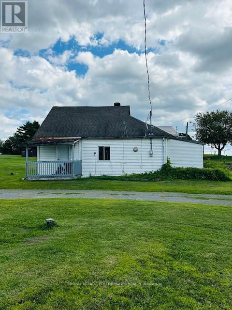 18787 County Rd 2 Road, South Glengarry, Ontario  K6H 7J8 - Photo 9 - X12389346