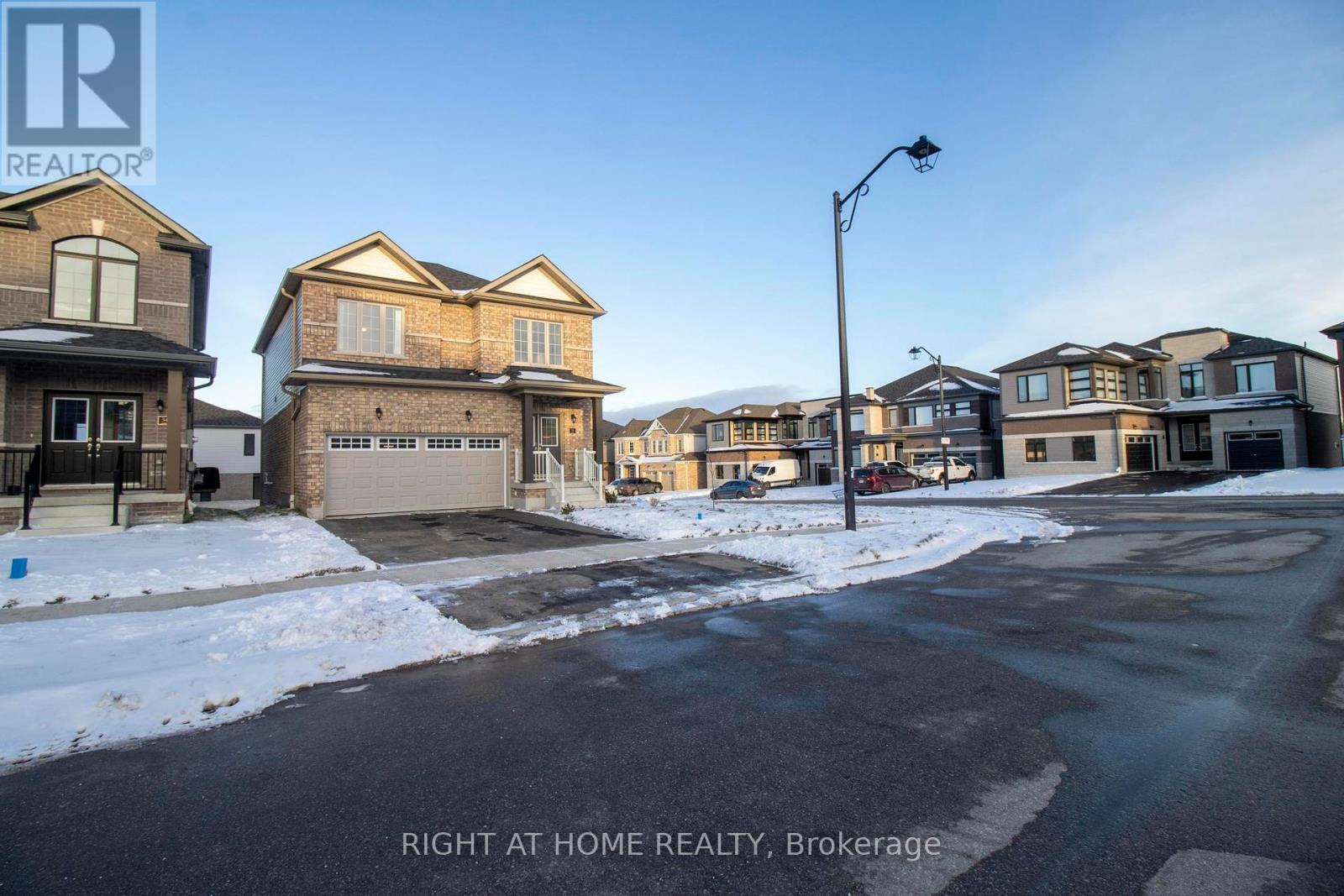 36 Ford Street, Brant, Ontario  N3L 0M6 - Photo 3 - X12389214