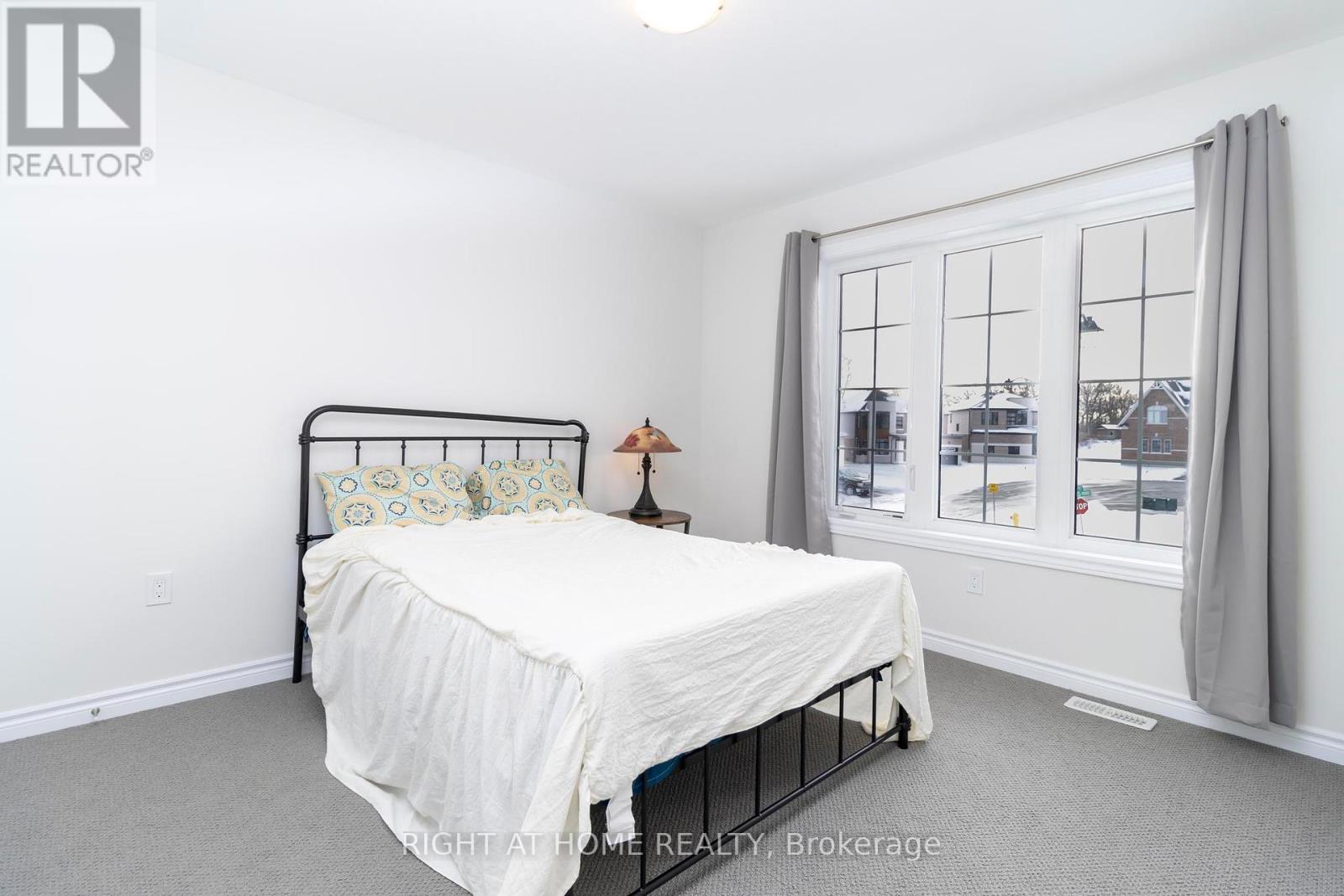 36 Ford Street, Brant, Ontario  N3L 0M6 - Photo 37 - X12389214