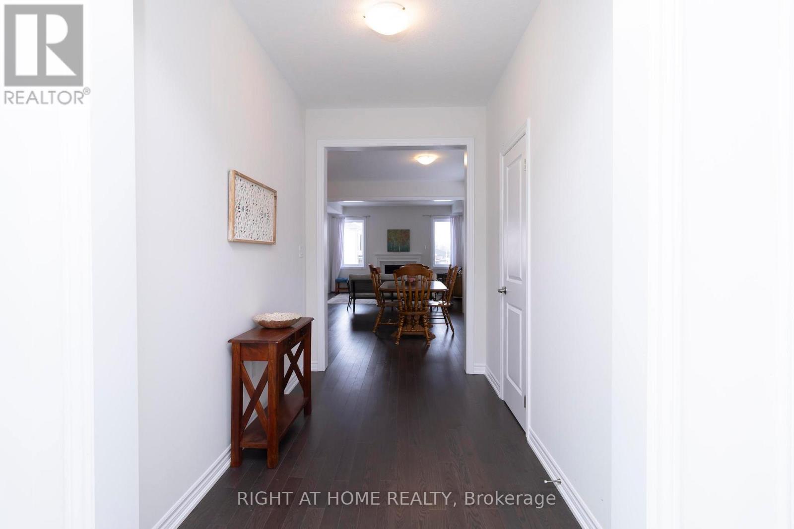 36 Ford Street, Brant, Ontario  N3L 0M6 - Photo 6 - X12389214