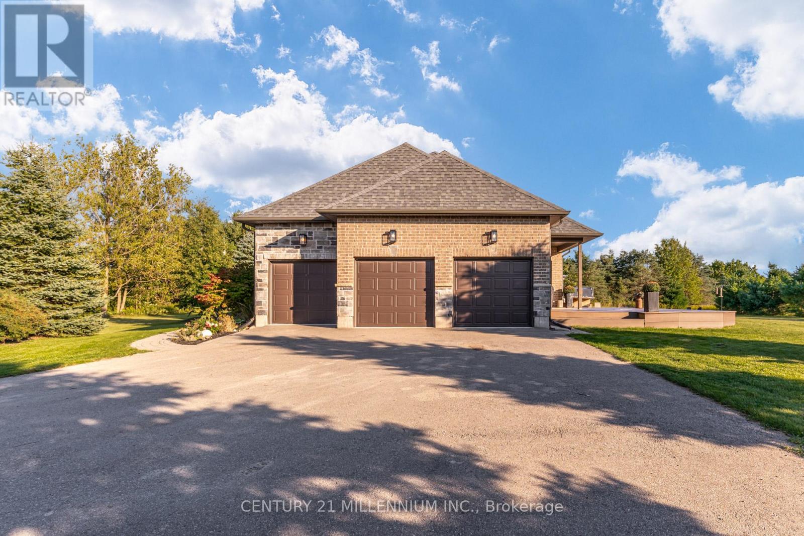 5840 Tenth Line, Erin, Ontario  N0G 1T0 - Photo 4 - X12389220