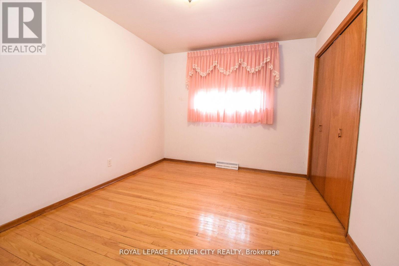 43 Mary Street, Fort Erie, Ontario  L2A 4A4 - Photo 25 - X12389250