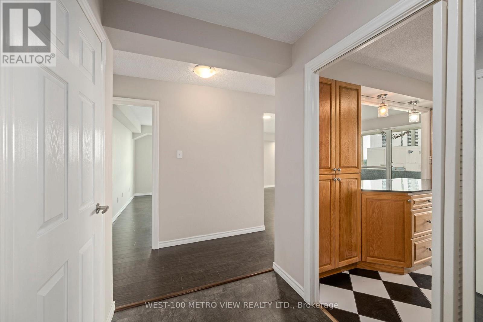 1602 - 389 Dundas Street, London East, Ontario  N6B 3L5 - Photo 21 - X12389262