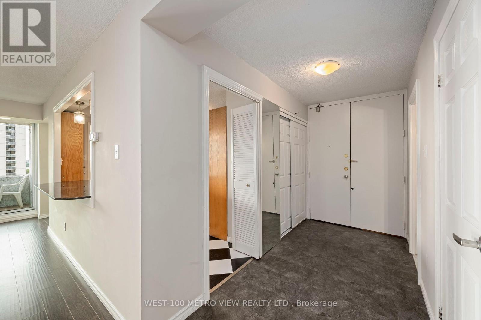 1602 - 389 Dundas Street, London East, Ontario  N6B 3L5 - Photo 4 - X12389262