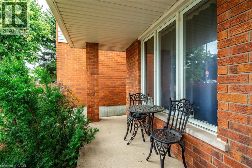 707 Acadia Drive, Hamilton, Ontario  L8W 3V2 - Photo 3 - 40755297