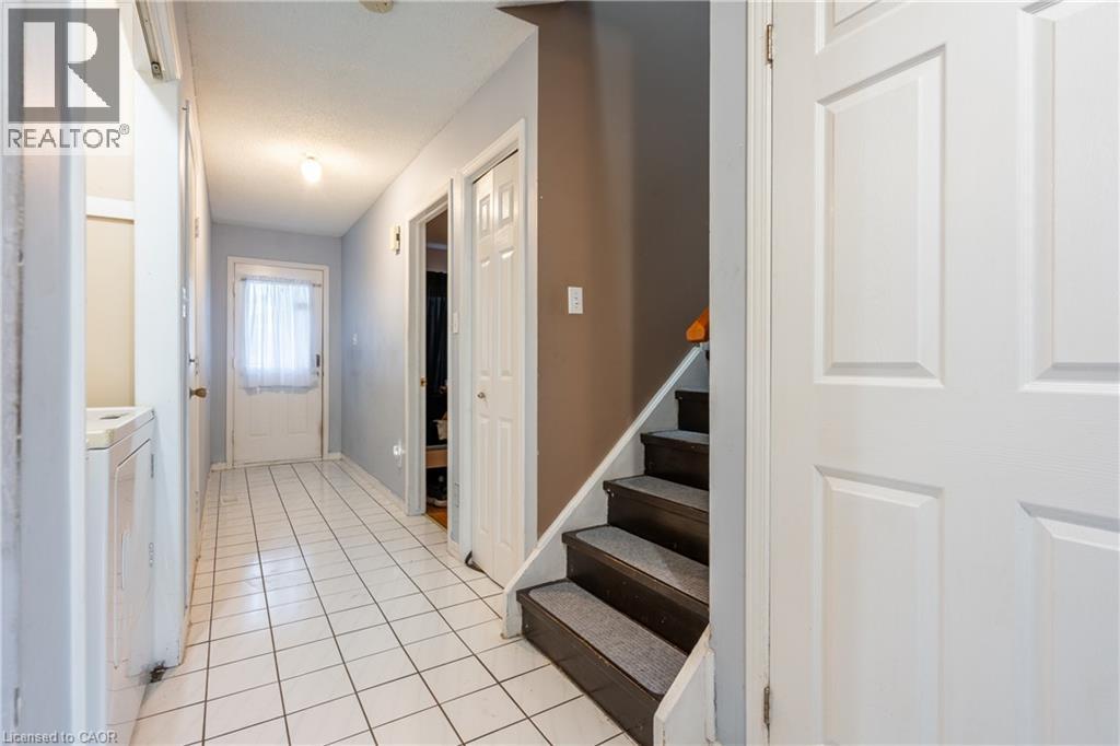 707 Acadia Drive, Hamilton, Ontario  L8W 3V2 - Photo 5 - 40755297