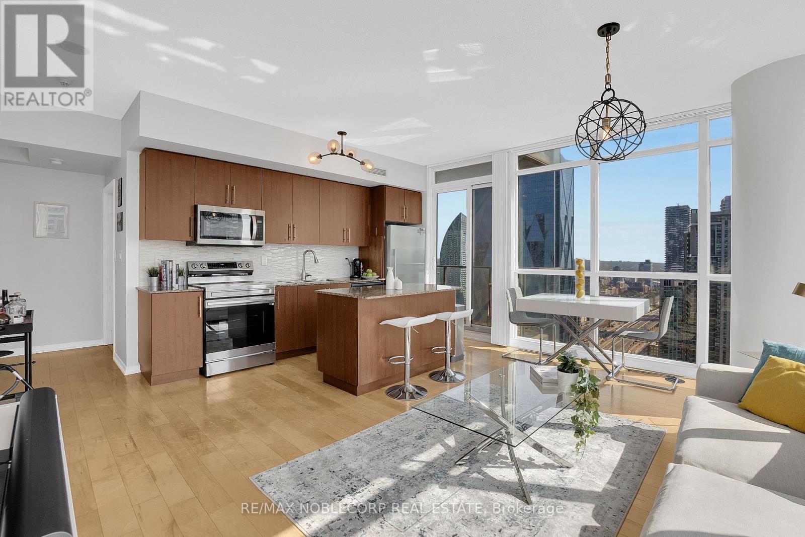 4407 - 55 Bremner Boulevard, Toronto, Ontario  M5J 0A6 - Photo 7 - C12389188