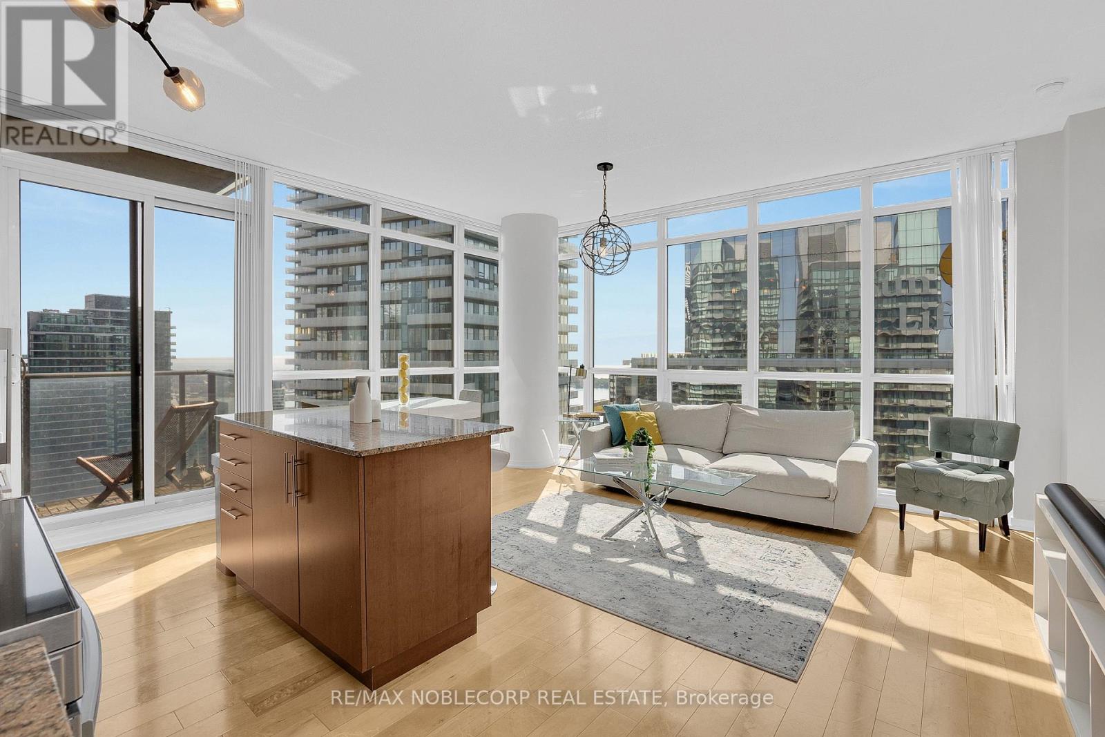 4407 - 55 Bremner Boulevard, Toronto, Ontario  M5J 0A6 - Photo 6 - C12389188