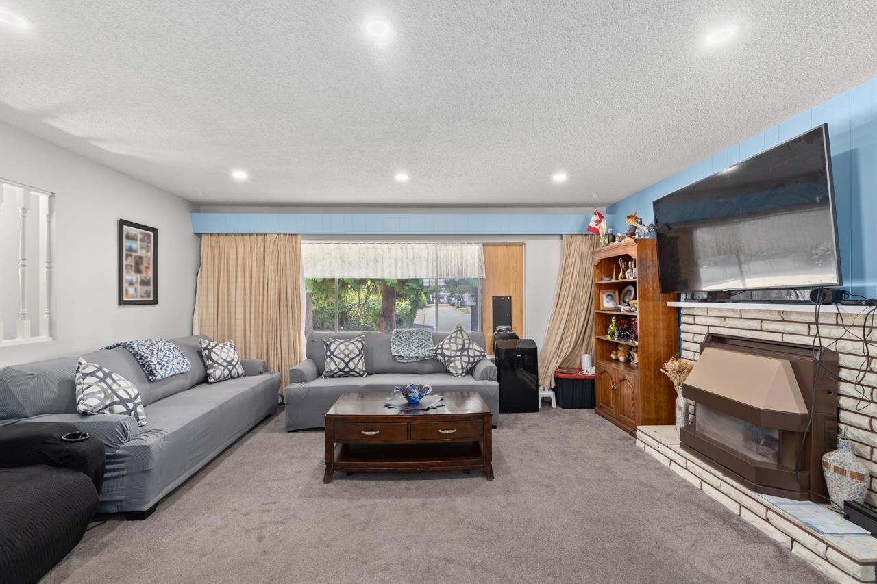 32235 Marshall Road, Abbotsford, British Columbia  V2T 1A5 - Photo 3 - R3044557