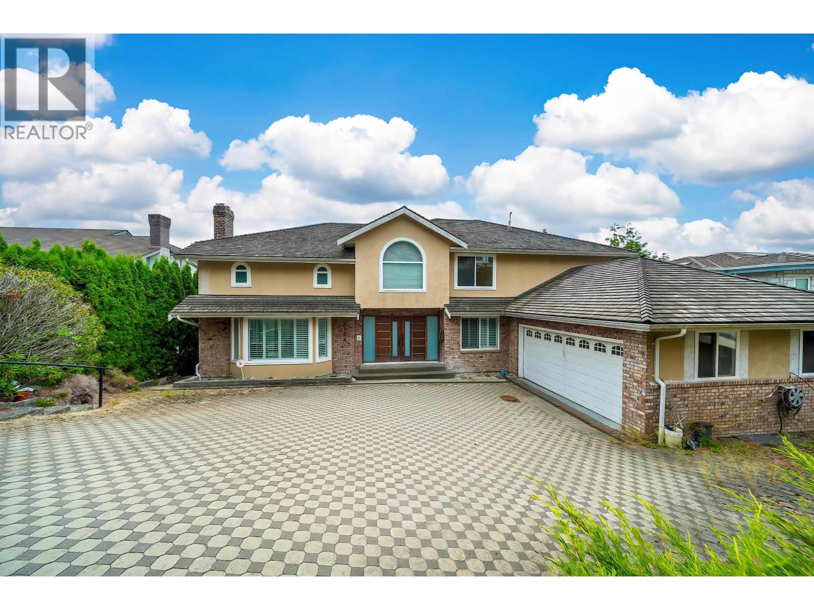 2138 WESTHILL PLACE, West Vancouver, British Columbia