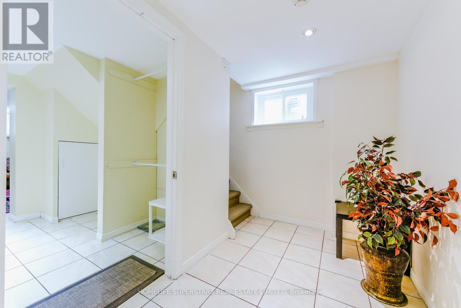 3987 Bloor Street W, Toronto, Ontario  M9B 1M2 - Photo 44 - W12378836
