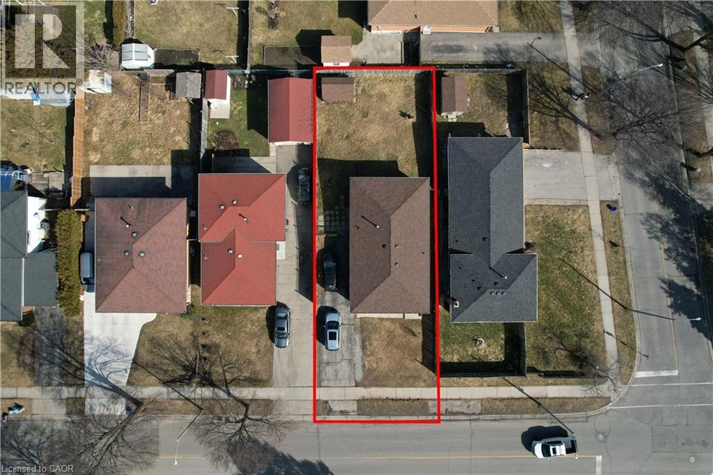 110 HAZELGLEN Drive, Kitchener, Ontario
