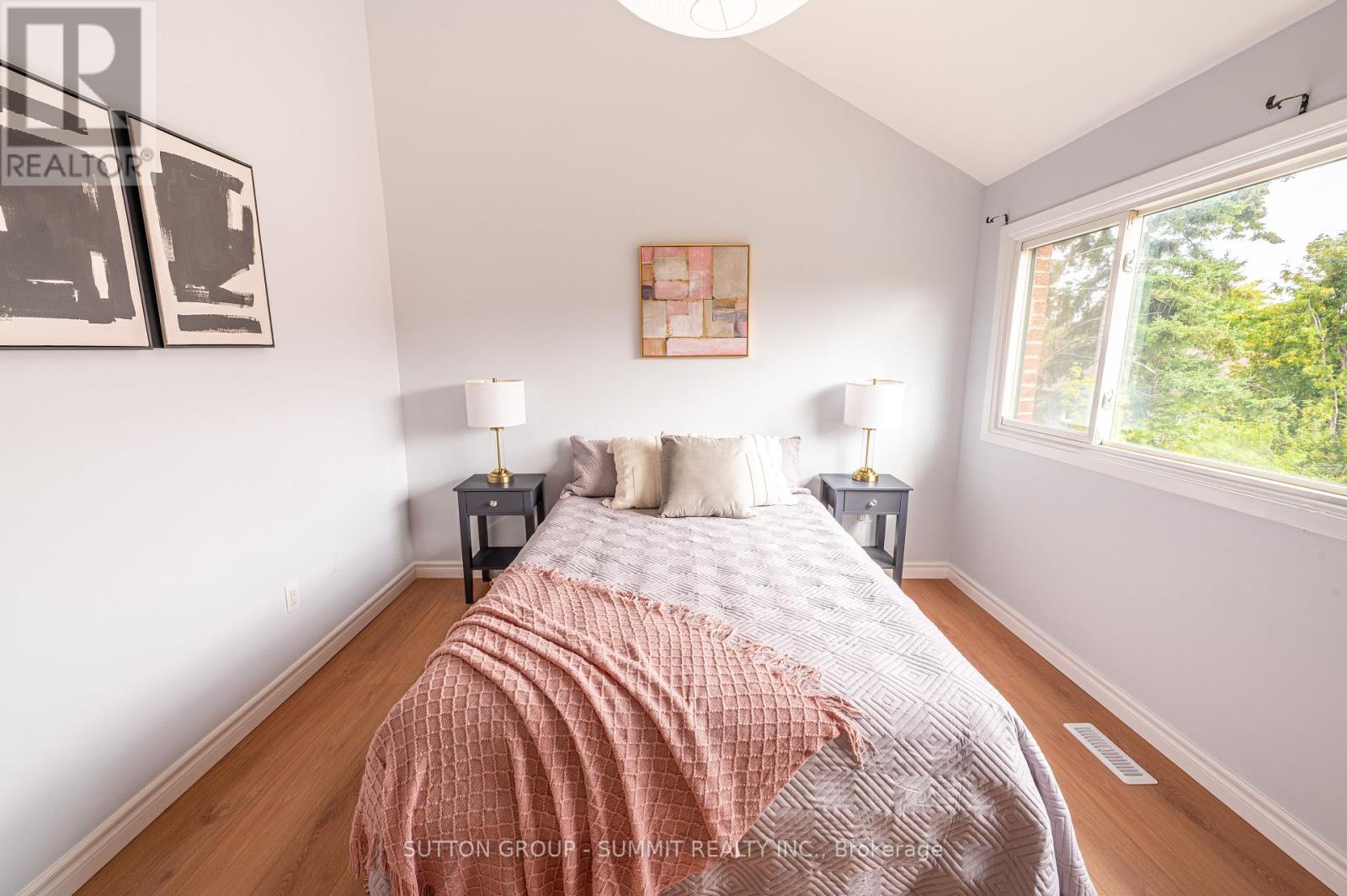 134 Song Meadowway, Toronto, Ontario  M2H 2T7 - Photo 16 - C12389302