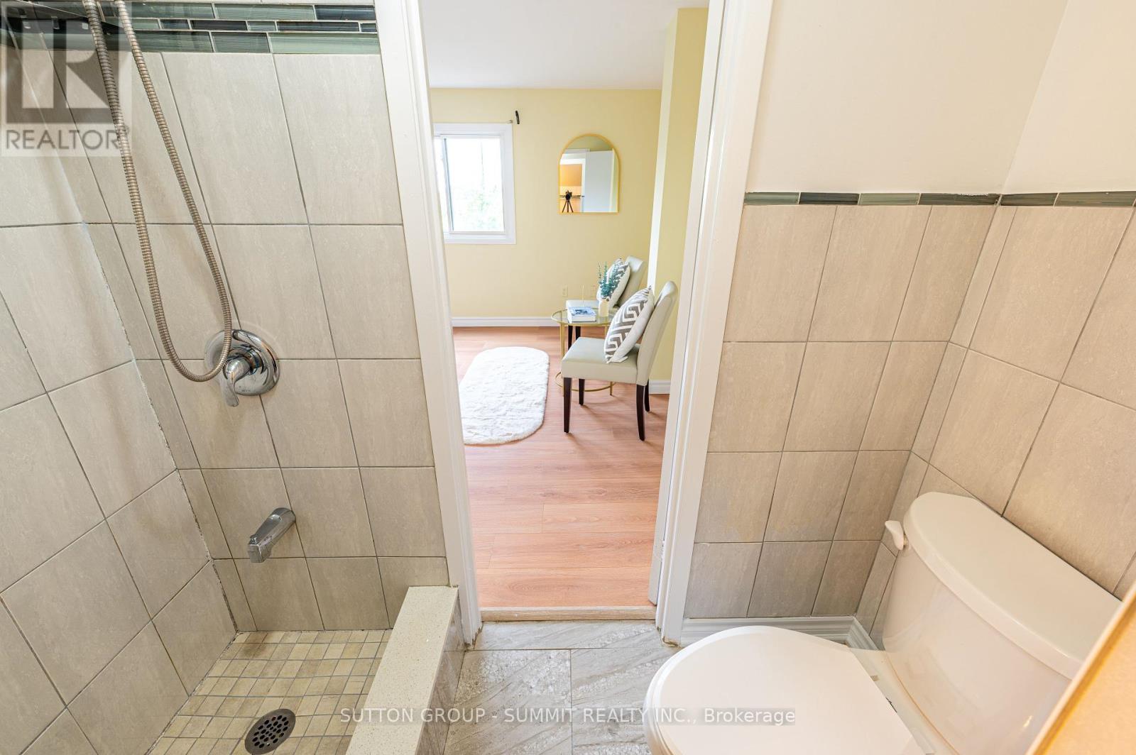 134 Song Meadowway, Toronto, Ontario  M2H 2T7 - Photo 18 - C12389302