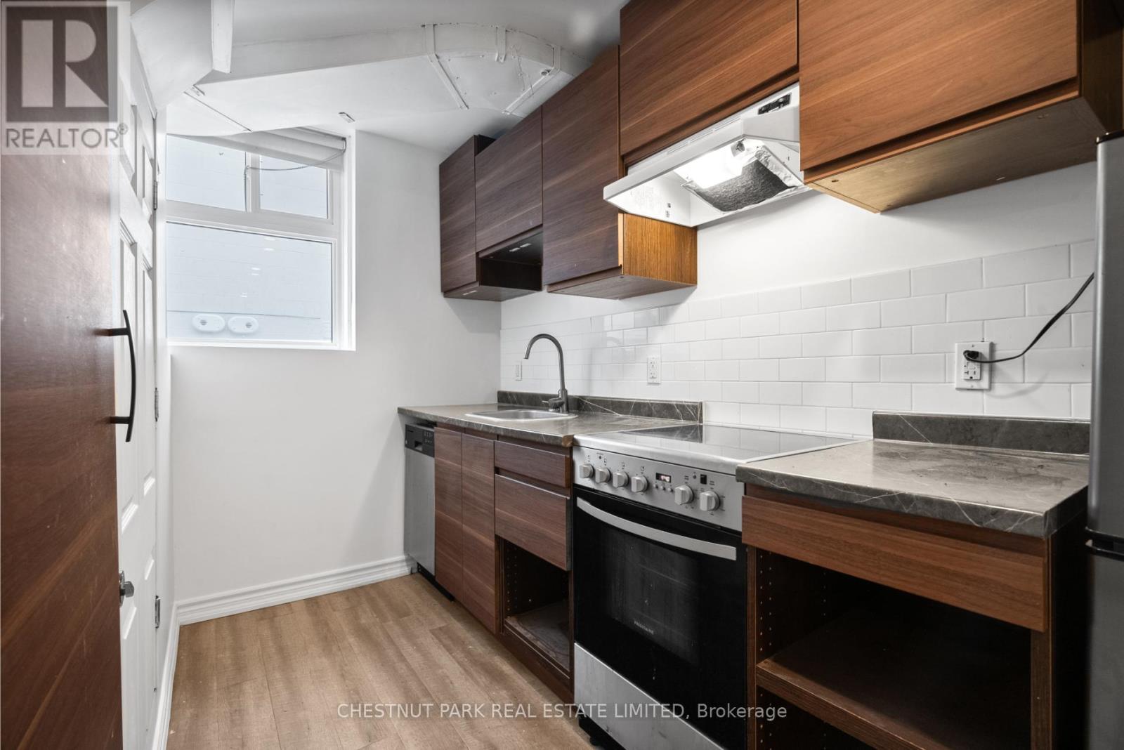 371 Howland Avenue, Toronto, Ontario  M5R 3C1 - Photo 38 - C12389388