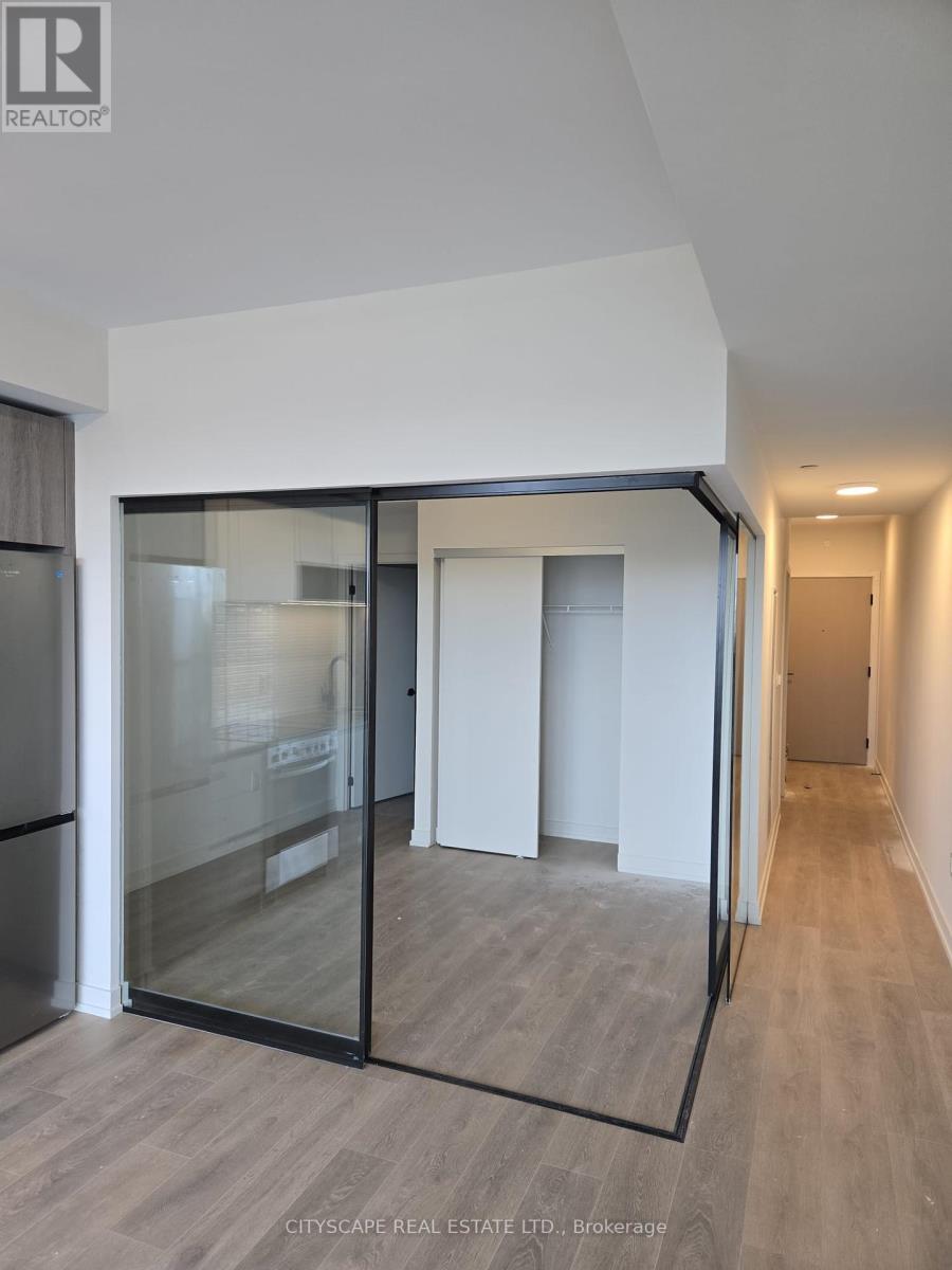 1015 - 181 Sterling Road, Toronto, Ontario  M6R 2B2 - Photo 5 - C12389390