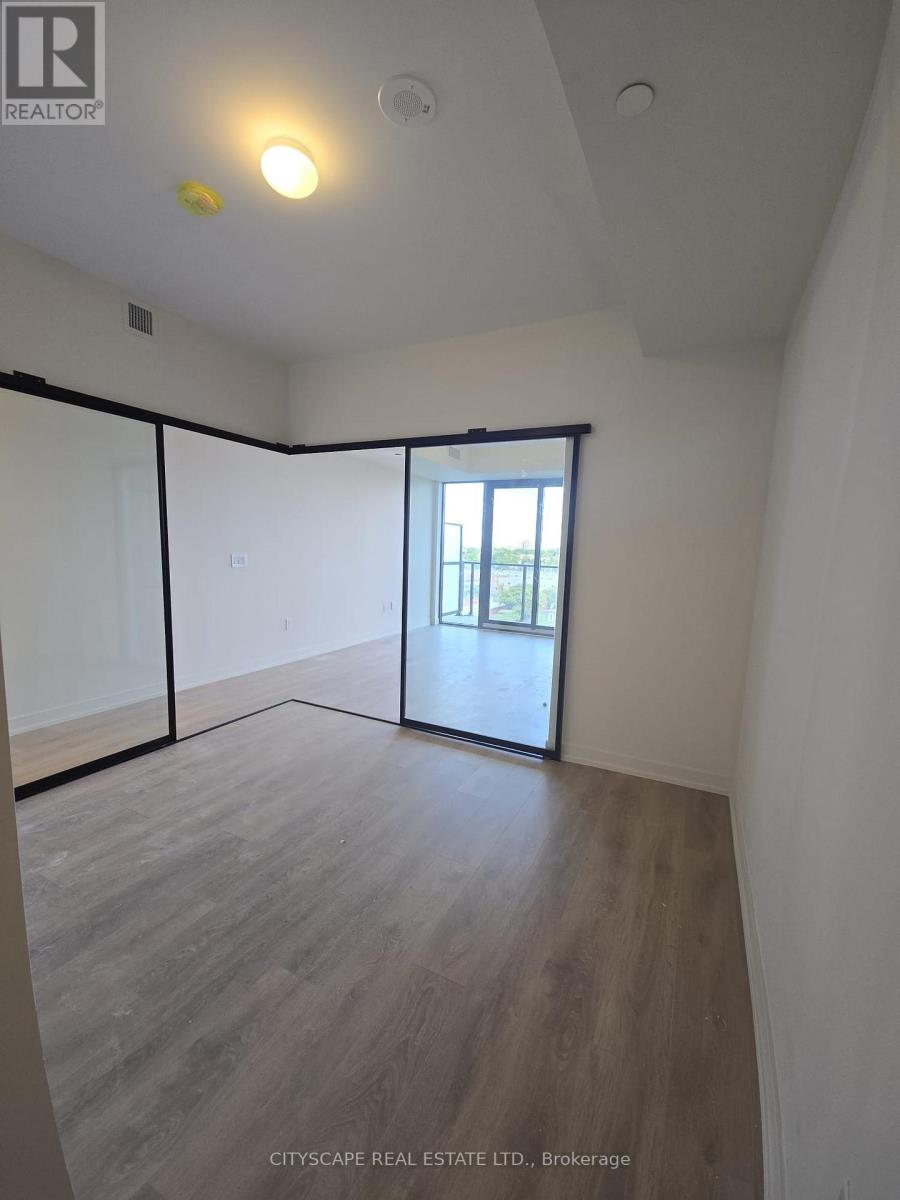 1015 - 181 Sterling Road, Toronto, Ontario  M6R 2B2 - Photo 6 - C12389390