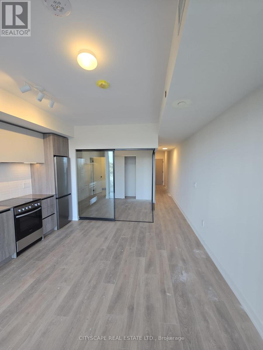 1015 - 181 Sterling Road, Toronto, Ontario  M6R 2B2 - Photo 7 - C12389390