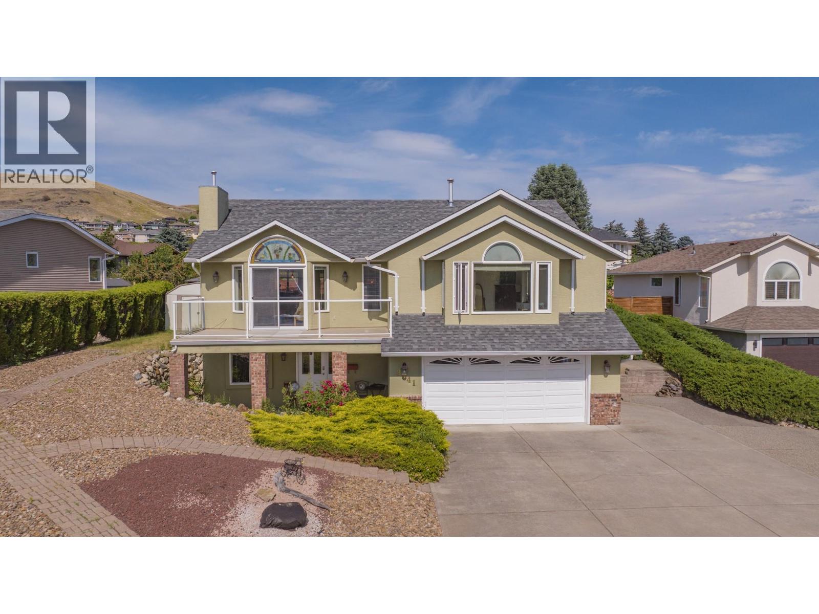 8841 Michael Drive, Coldstream, British Columbia