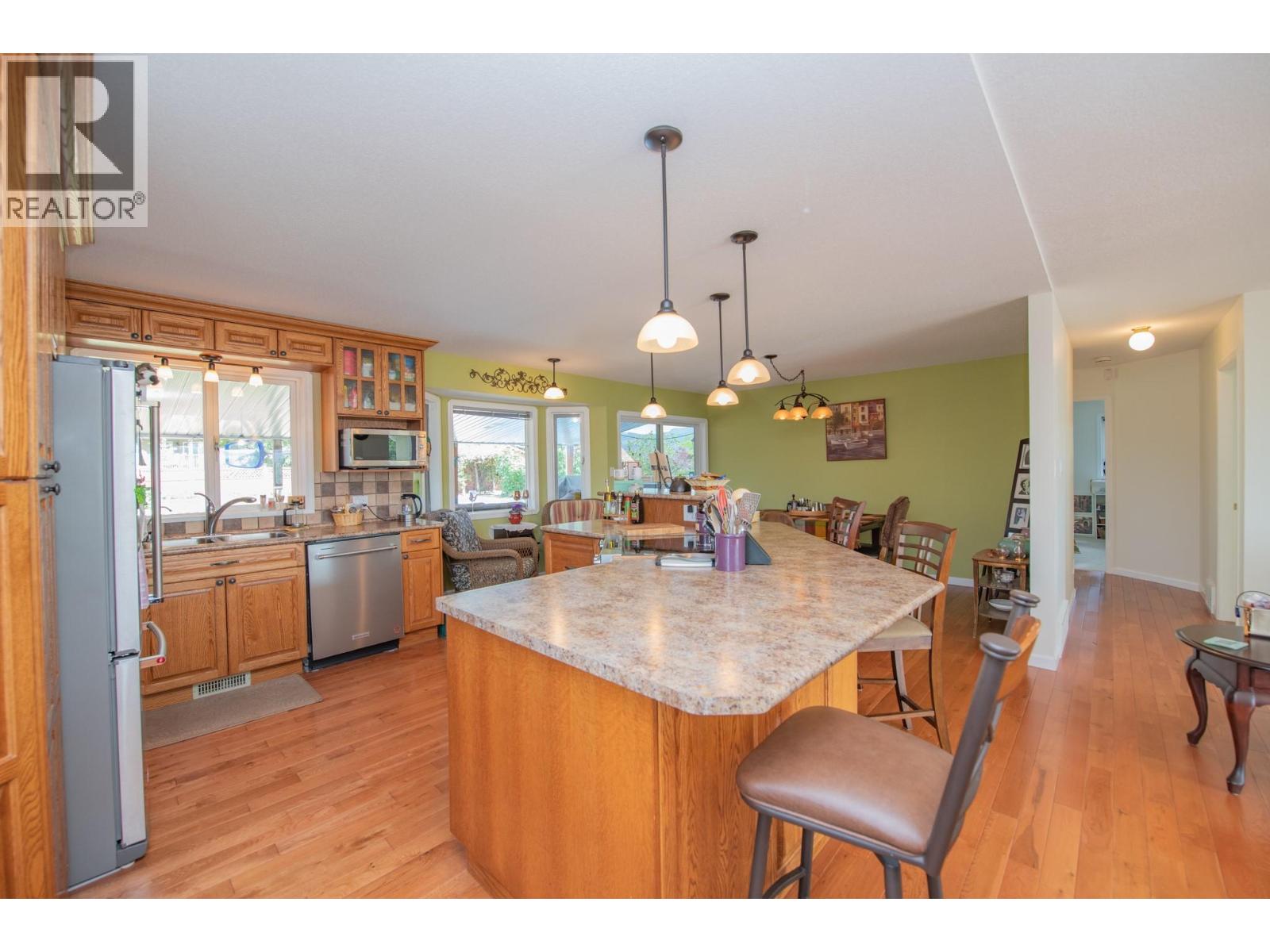 8841 Michael Drive, Coldstream, British Columbia  V1B 2P5 - Photo 12 - 10362068