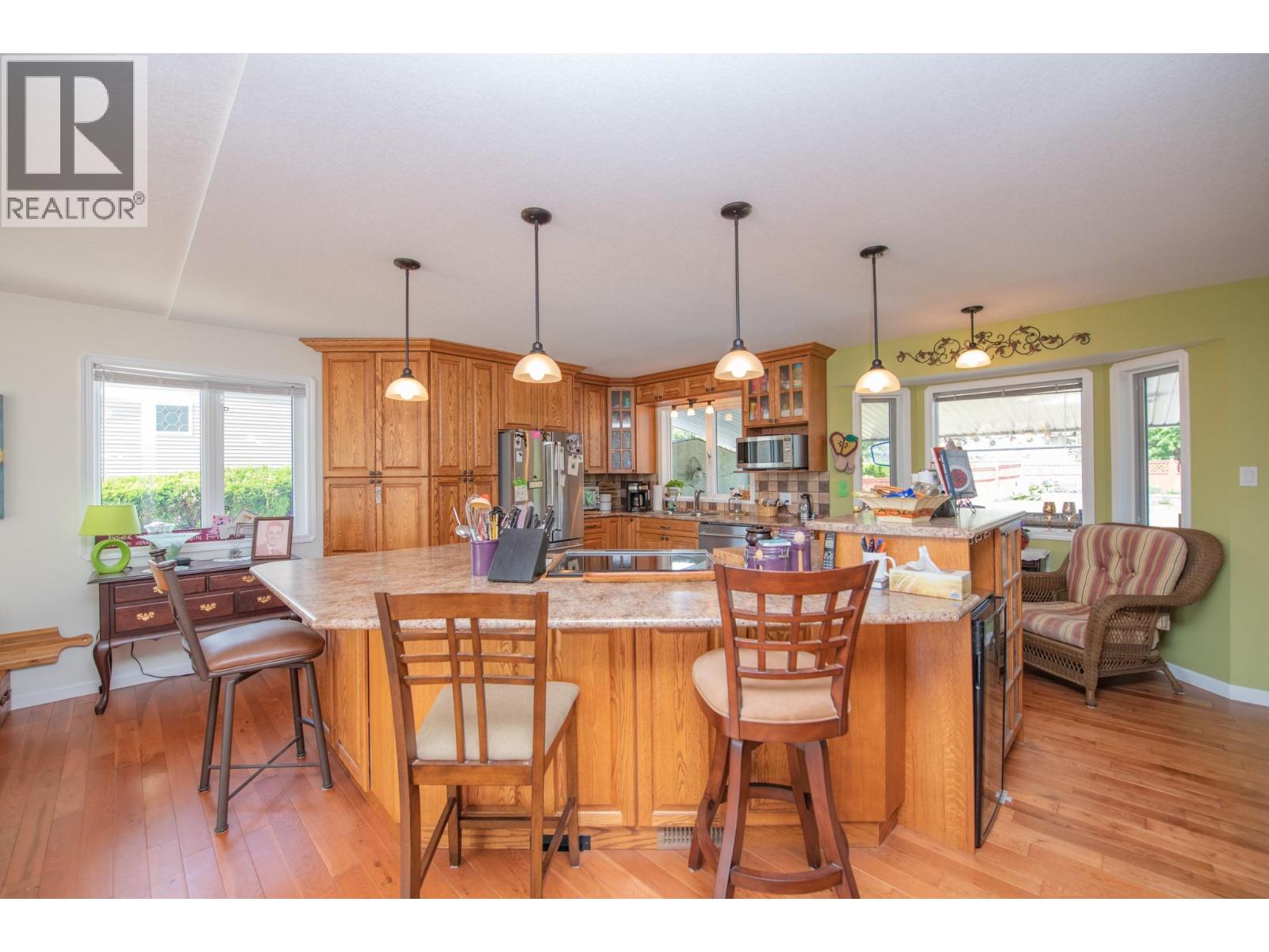 8841 Michael Drive, Coldstream, British Columbia  V1B 2P5 - Photo 13 - 10362068