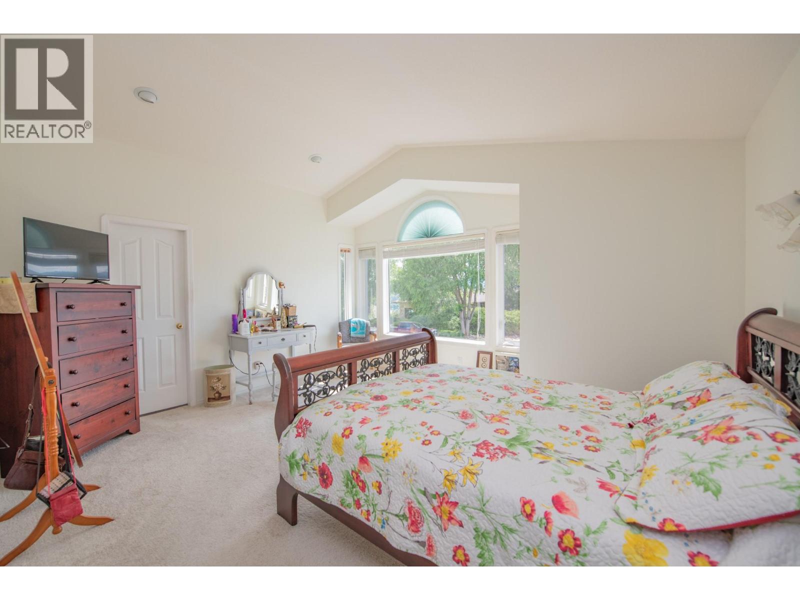 8841 Michael Drive, Coldstream, British Columbia  V1B 2P5 - Photo 18 - 10362068