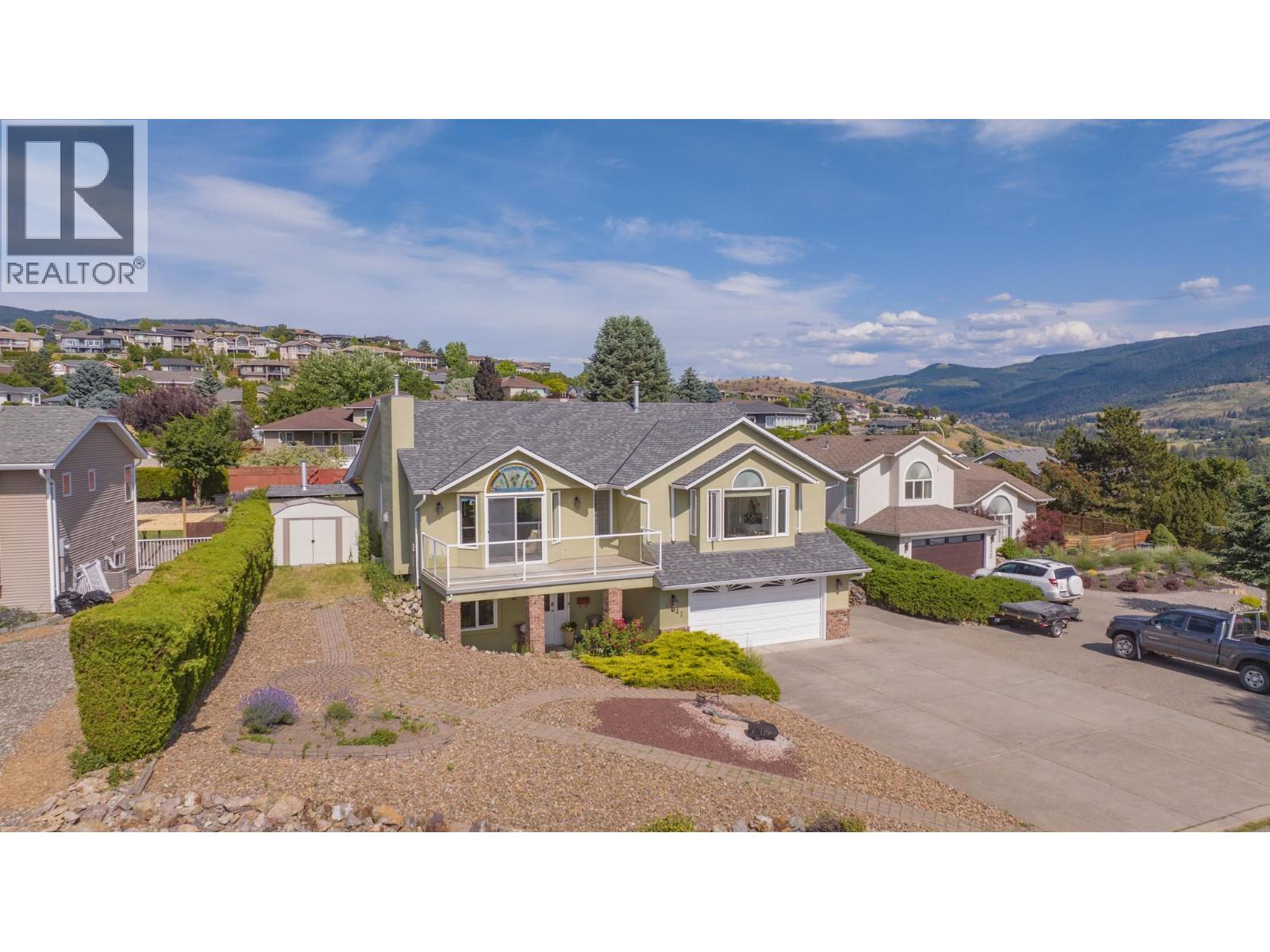 8841 Michael Drive, Coldstream, British Columbia  V1B 2P5 - Photo 3 - 10362068