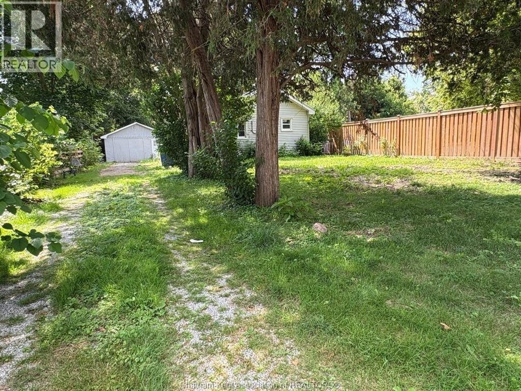 8 Siskind Court, Chatham, Ontario  N7L 5A1 - Photo 3 - 25017007