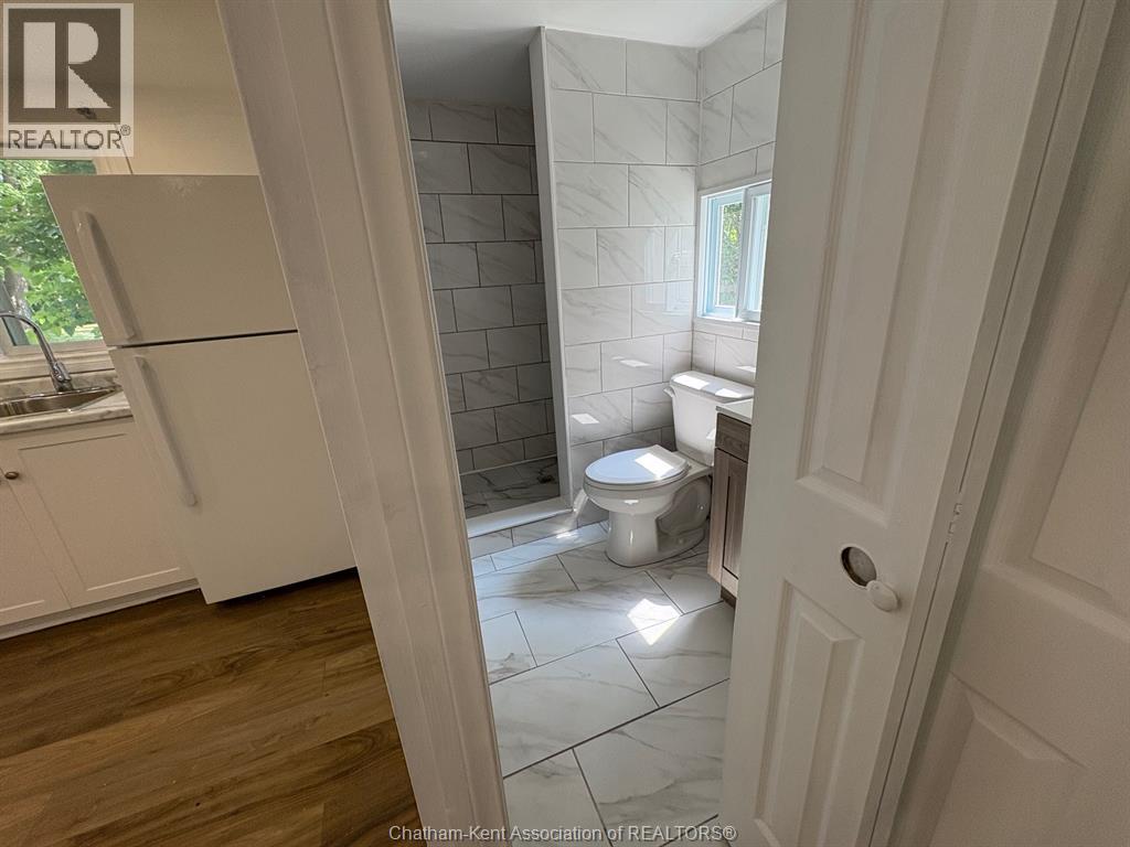 8 Siskind Court, Chatham, Ontario  N7L 5A1 - Photo 12 - 25017007
