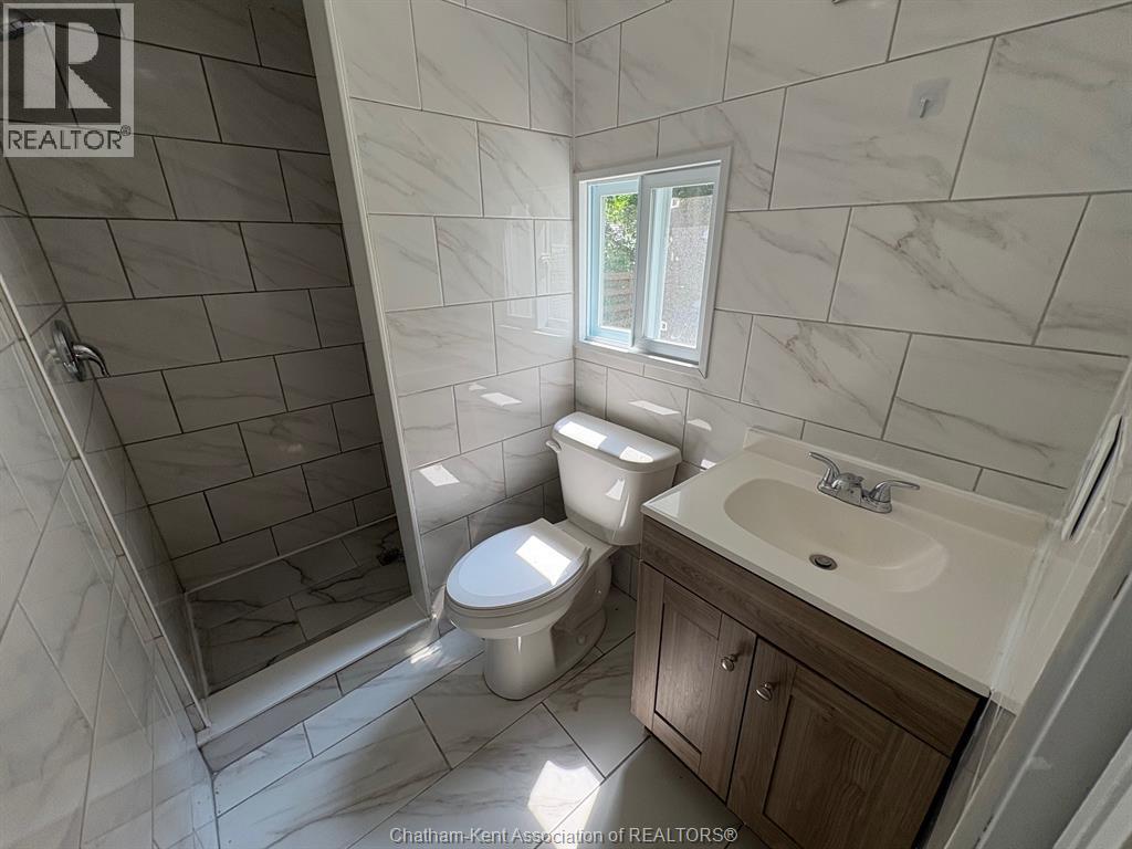 8 Siskind Court, Chatham, Ontario  N7L 5A1 - Photo 13 - 25017007