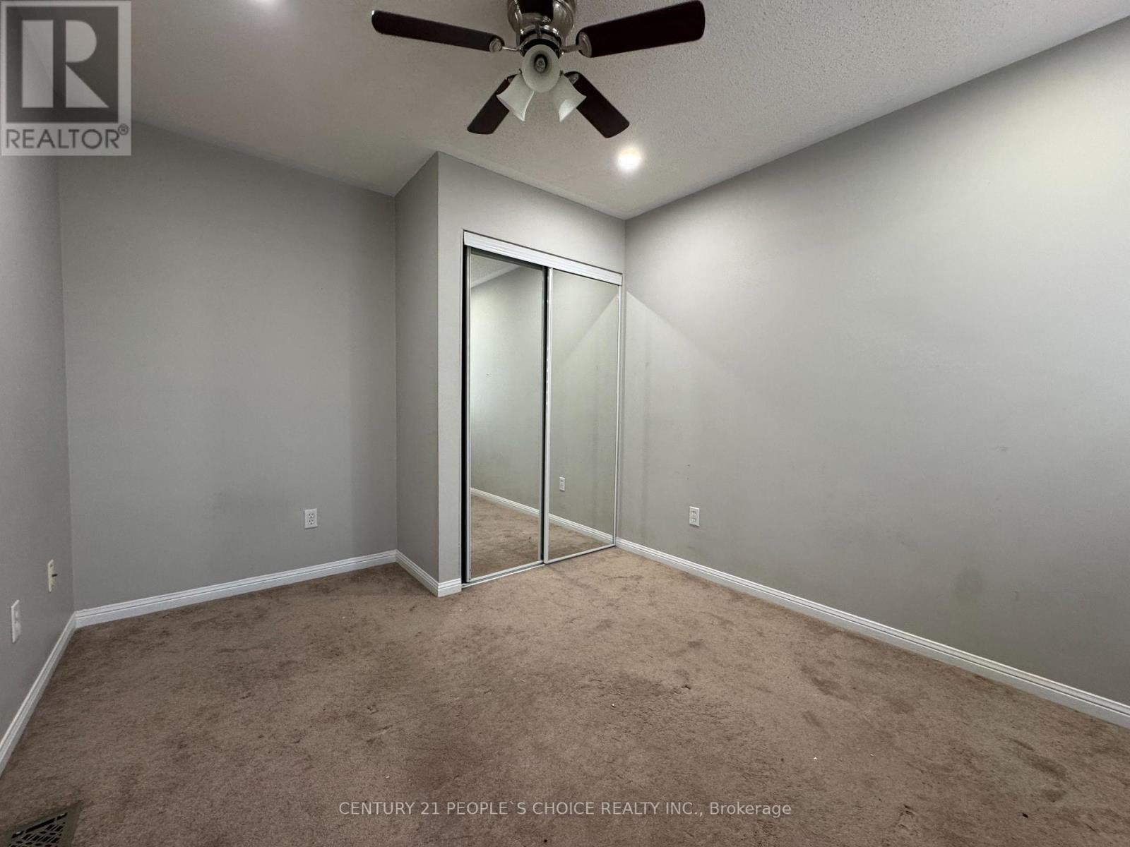 657 Thompson Road S, Milton, Ontario  L9T 5W8 - Photo 19 - W12323850
