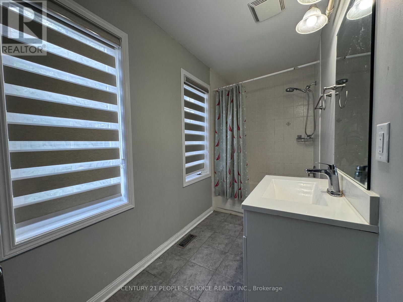 657 Thompson Road S, Milton, Ontario  L9T 5W8 - Photo 15 - W12323850