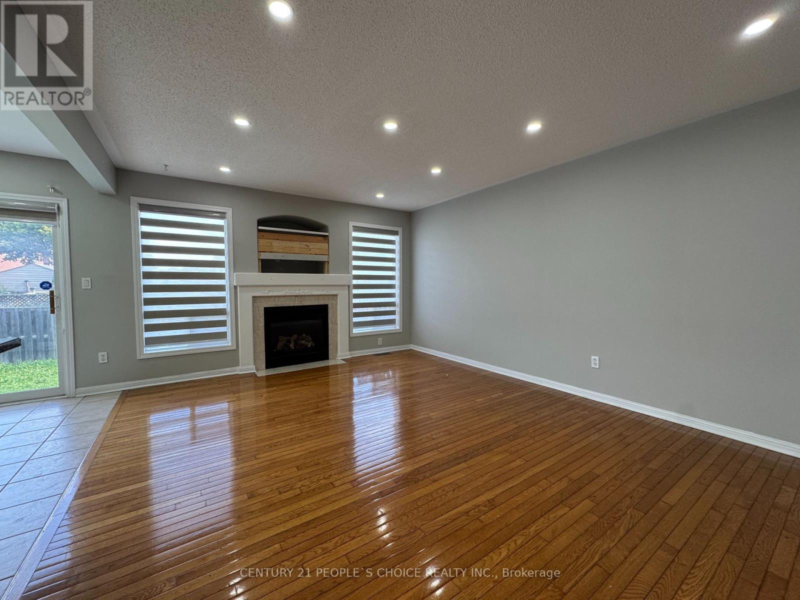 657 Thompson Road S, Milton, Ontario  L9T 5W8 - Photo 12 - W12323850