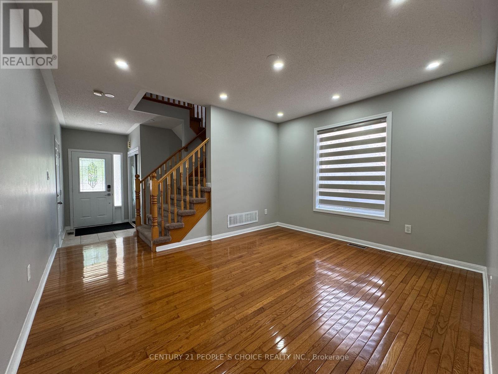 657 Thompson Road S, Milton, Ontario  L9T 5W8 - Photo 8 - W12323850