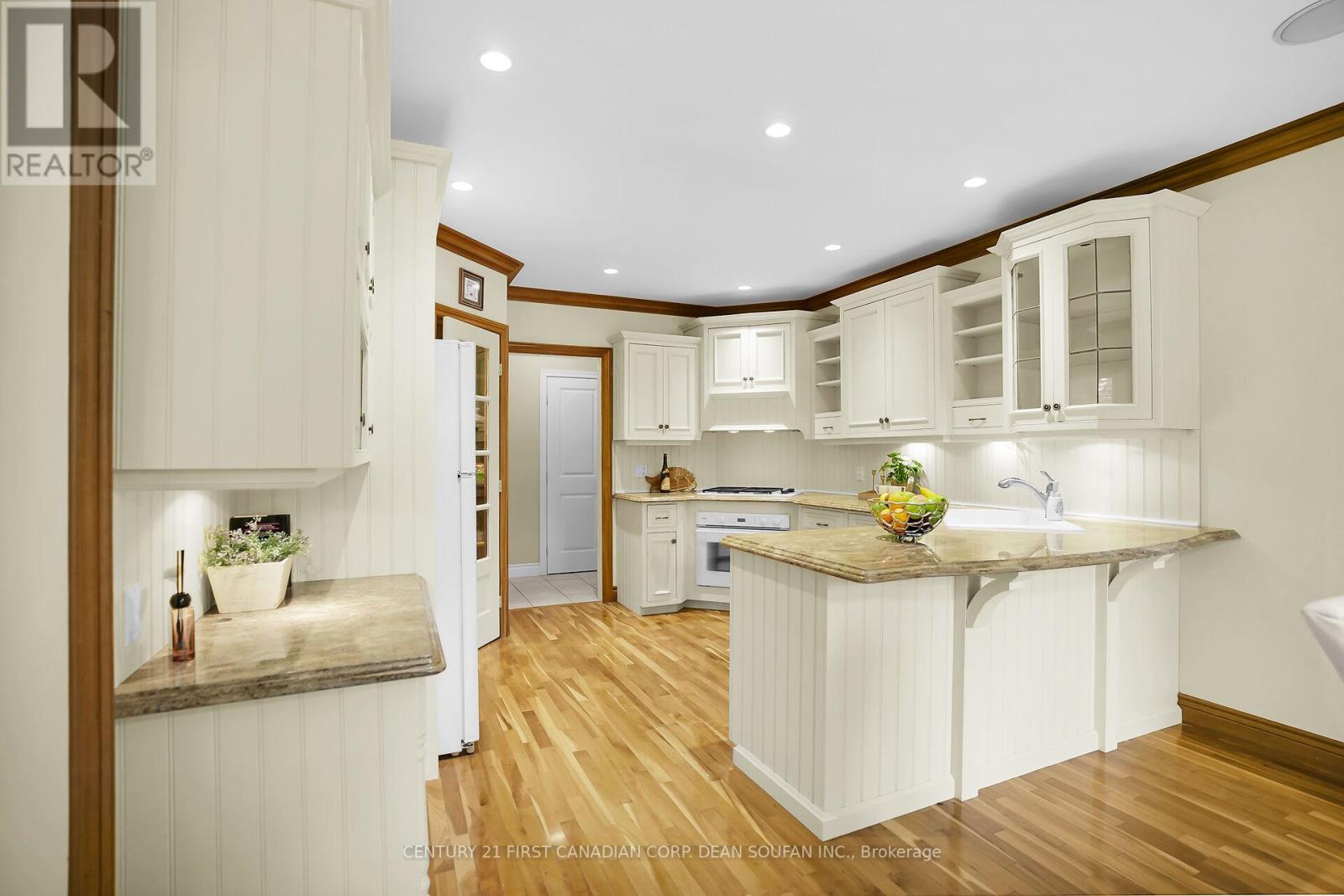 540 Mcgarrell Place, London North, Ontario  N6G 5J8 - Photo 16 - X12389443
