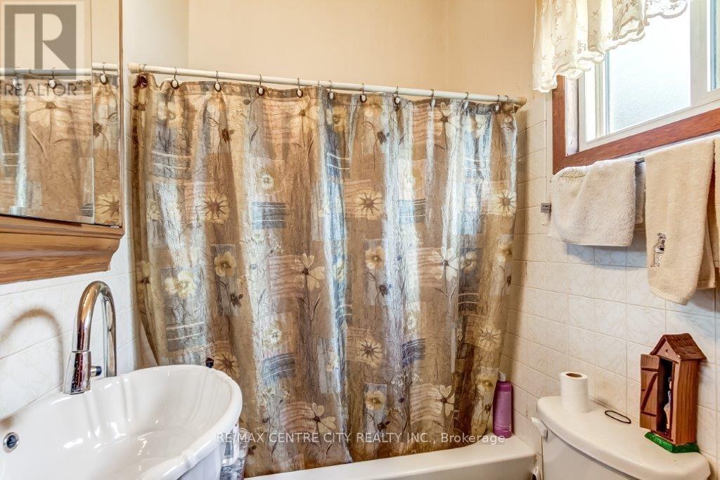 48 Adelaide Street S, London South, Ontario  N5Z 3K2 - Photo 14 - X12389445