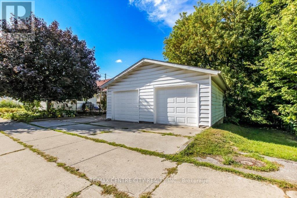 48 Adelaide Street S, London South, Ontario  N5Z 3K2 - Photo 7 - X12389445