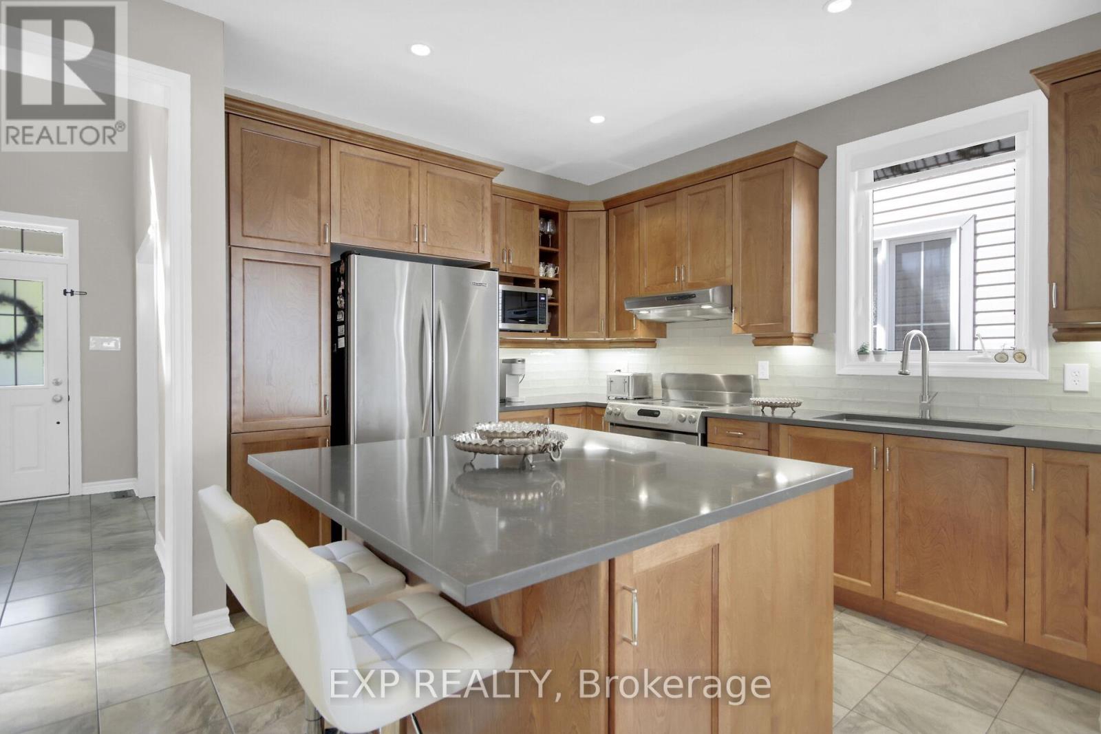 2629 Watermusic Bay Crescent, Ottawa, Ontario  K2J 0T4 - Photo 10 - X12389463
