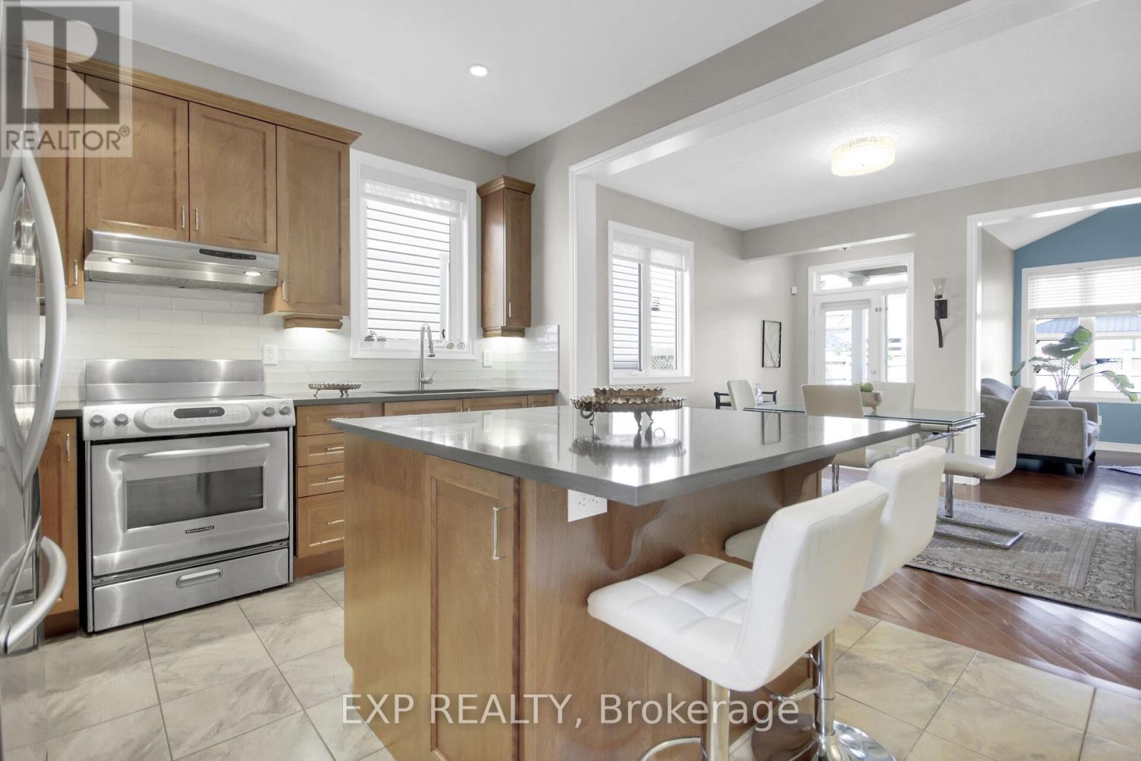 2629 Watermusic Bay Crescent, Ottawa, Ontario  K2J 0T4 - Photo 11 - X12389463