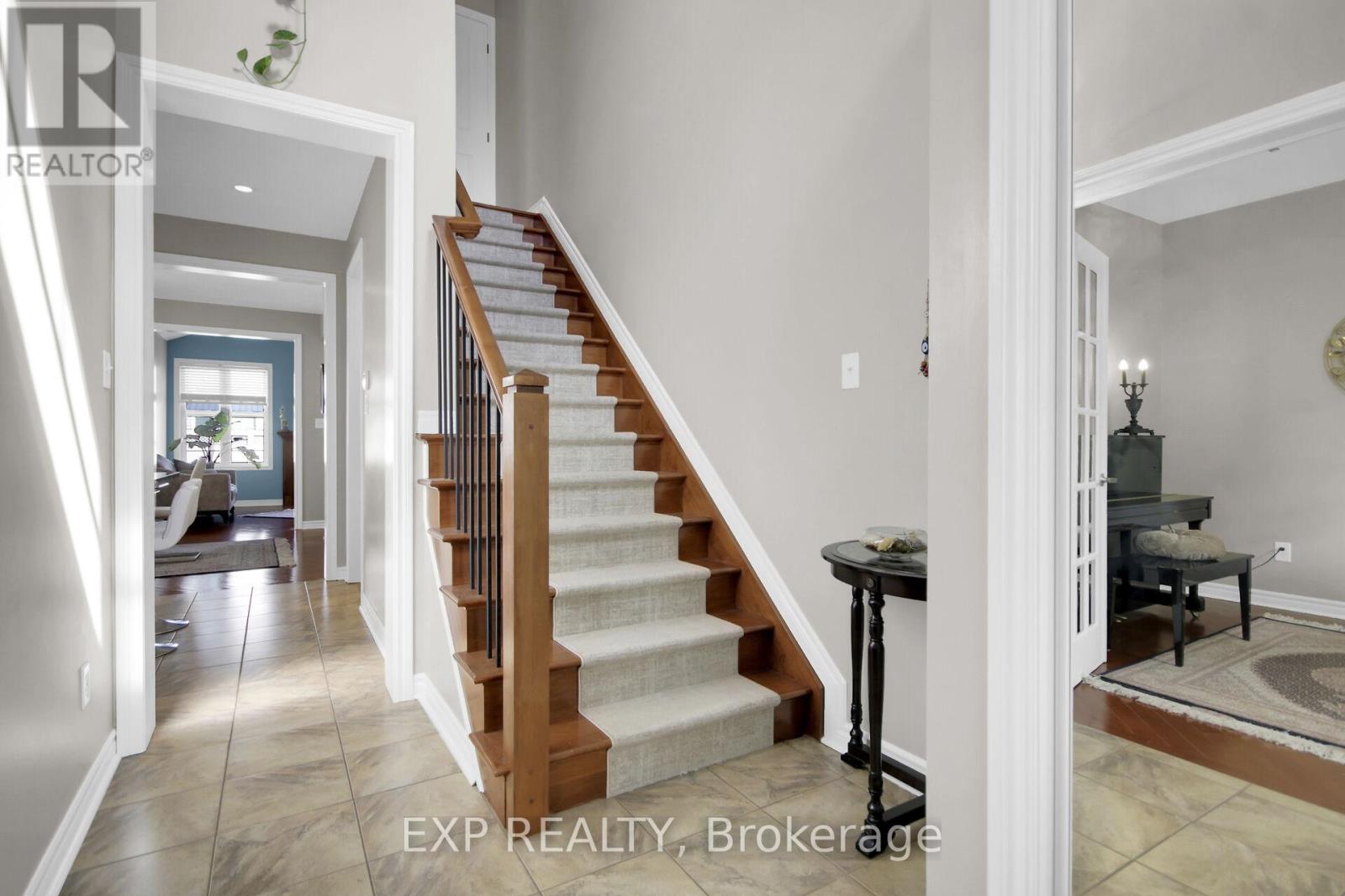 2629 Watermusic Bay Crescent, Ottawa, Ontario  K2J 0T4 - Photo 3 - X12389463