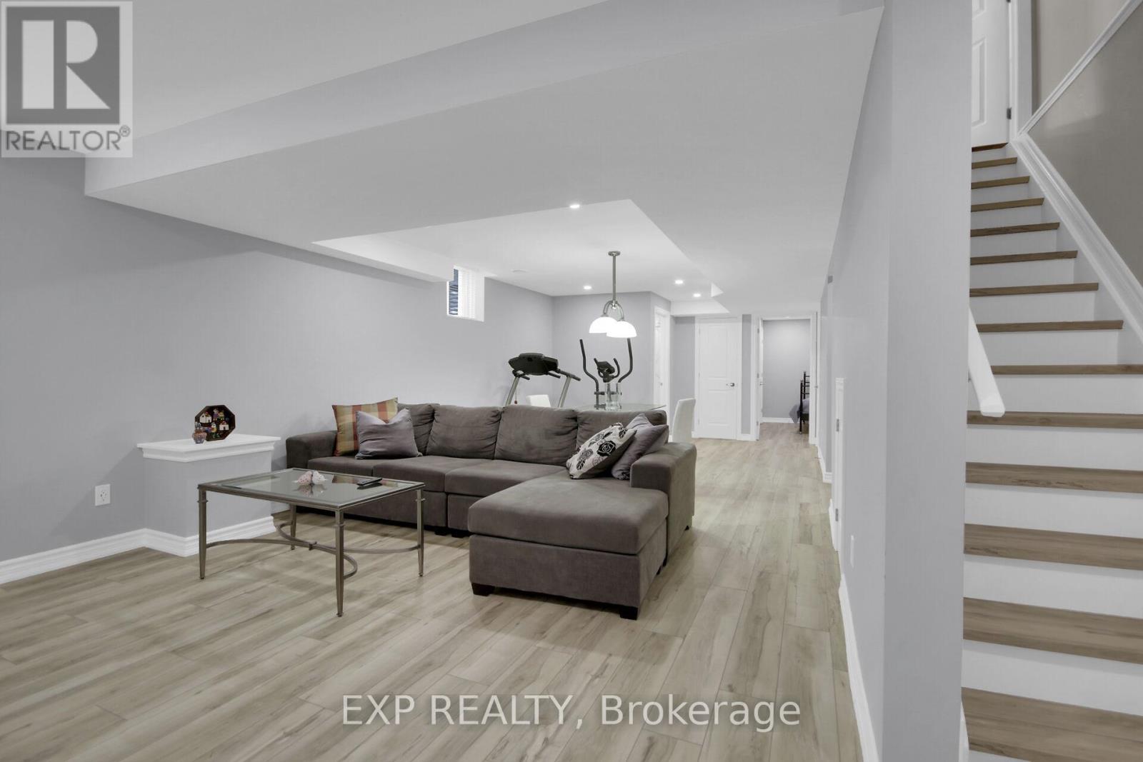 2629 Watermusic Bay Crescent, Ottawa, Ontario  K2J 0T4 - Photo 37 - X12389463