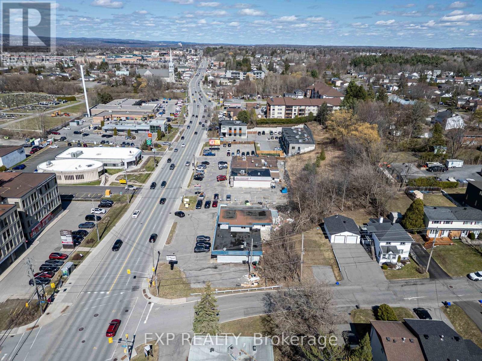 2564 - 2580 St Joseph Boulevard, Ottawa, Ontario K1C 1G3 - Photo 16 - X12389496