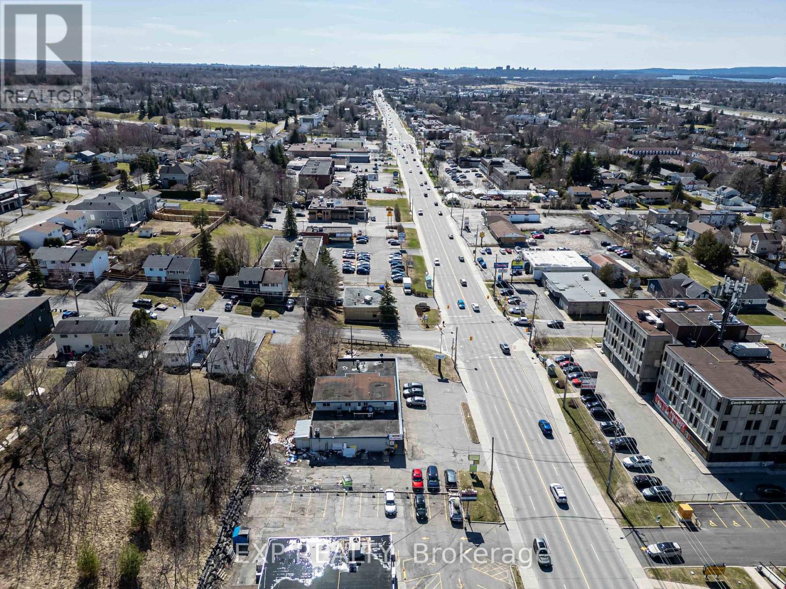 2564 - 2580 St Joseph Boulevard, Ottawa, Ontario K1C 1G3 - Photo 21 - X12389496