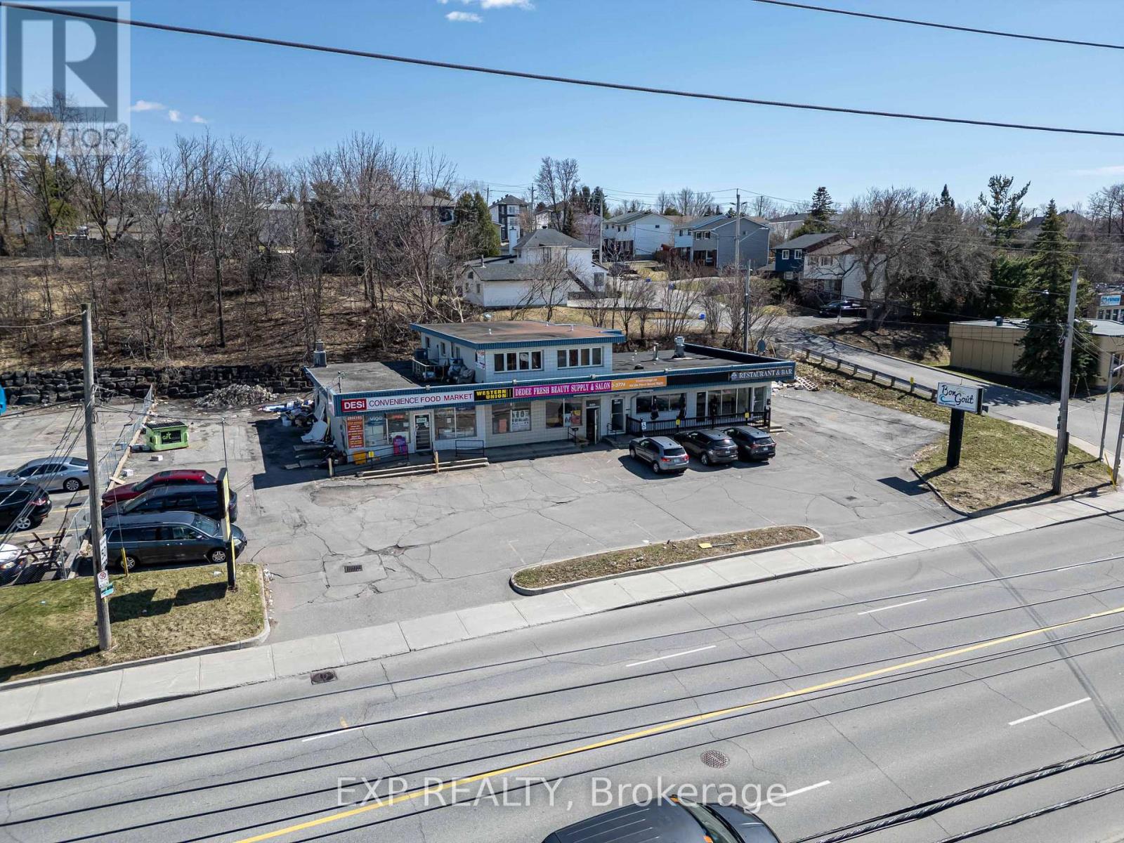 2564 - 2580 St Joseph Boulevard, Ottawa, Ontario K1C 1G3 - Photo 27 - X12389496