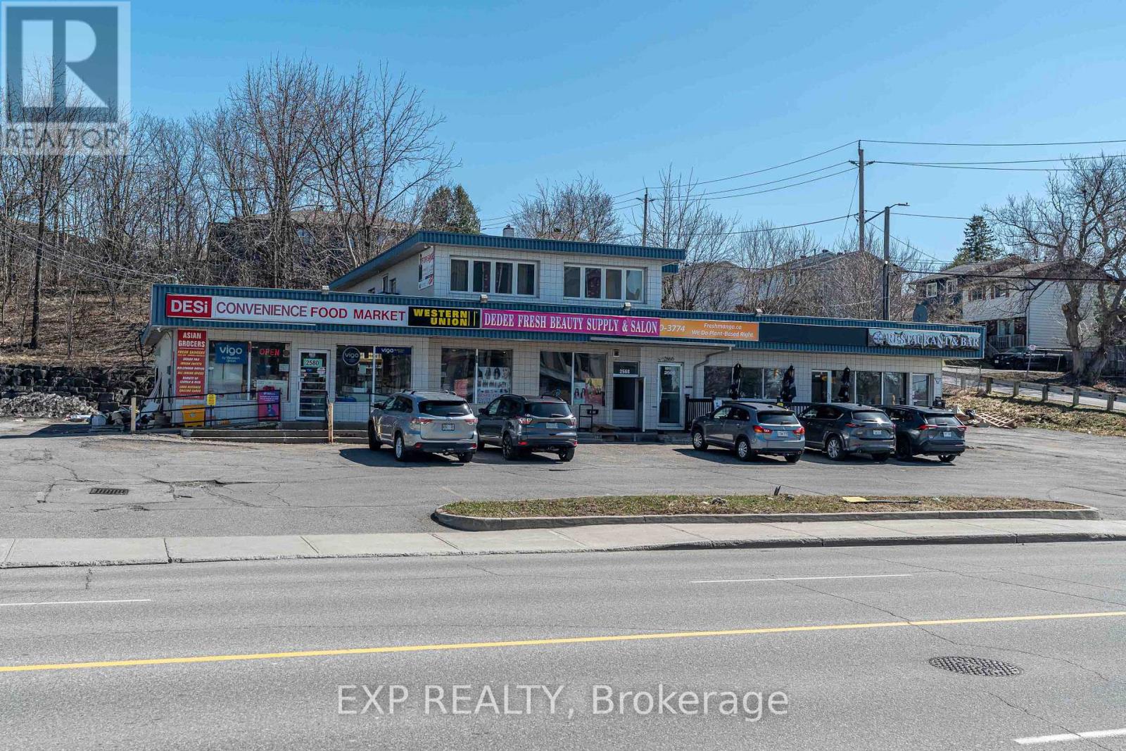 2564 - 2580 St Joseph Boulevard, Ottawa, Ontario K1C 1G3 - Photo 3 - X12389496